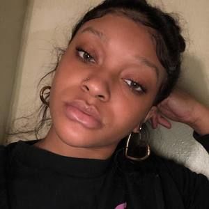 Meet your Posher, Ash-denise